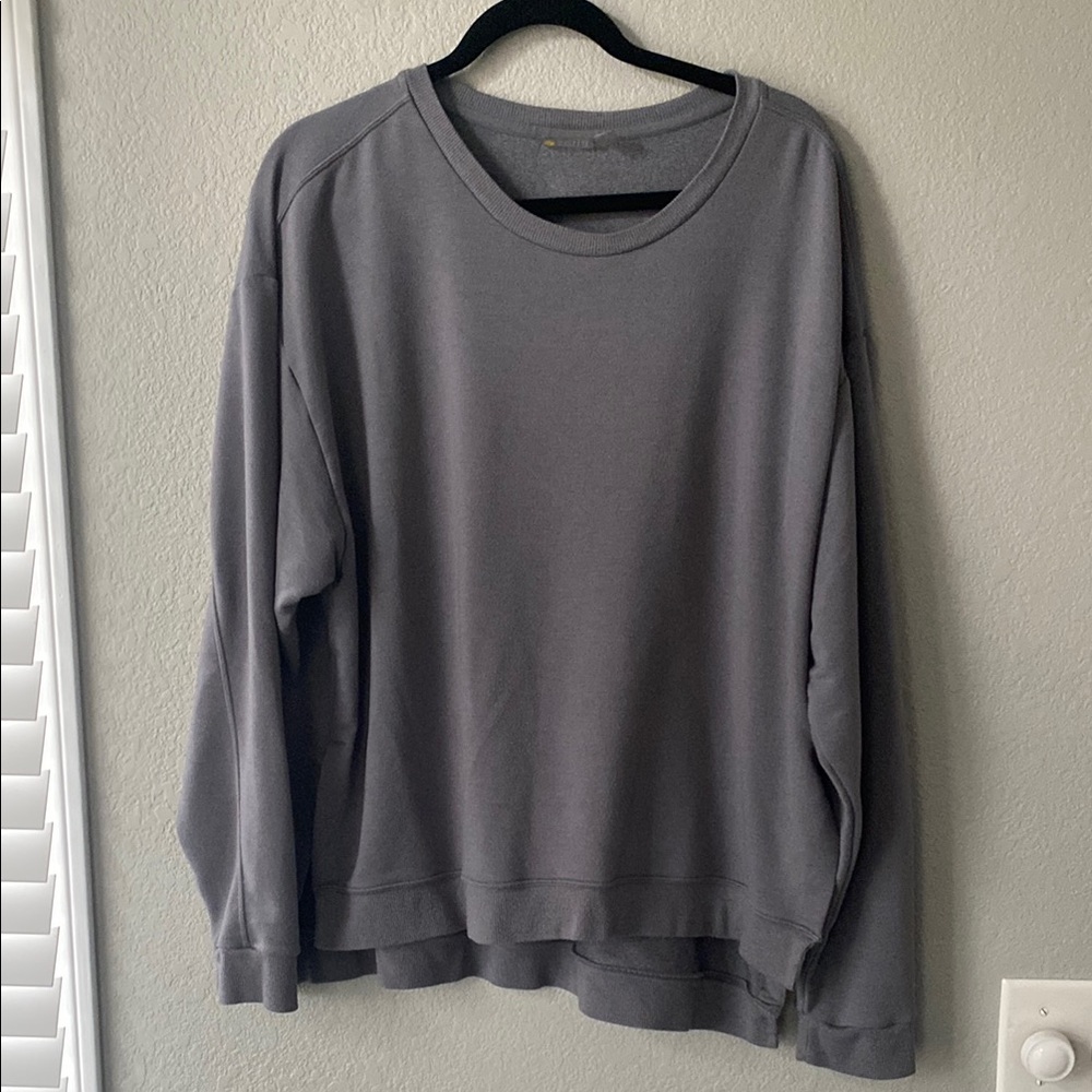 Zella Gray Long Sleeve Sweatshirt